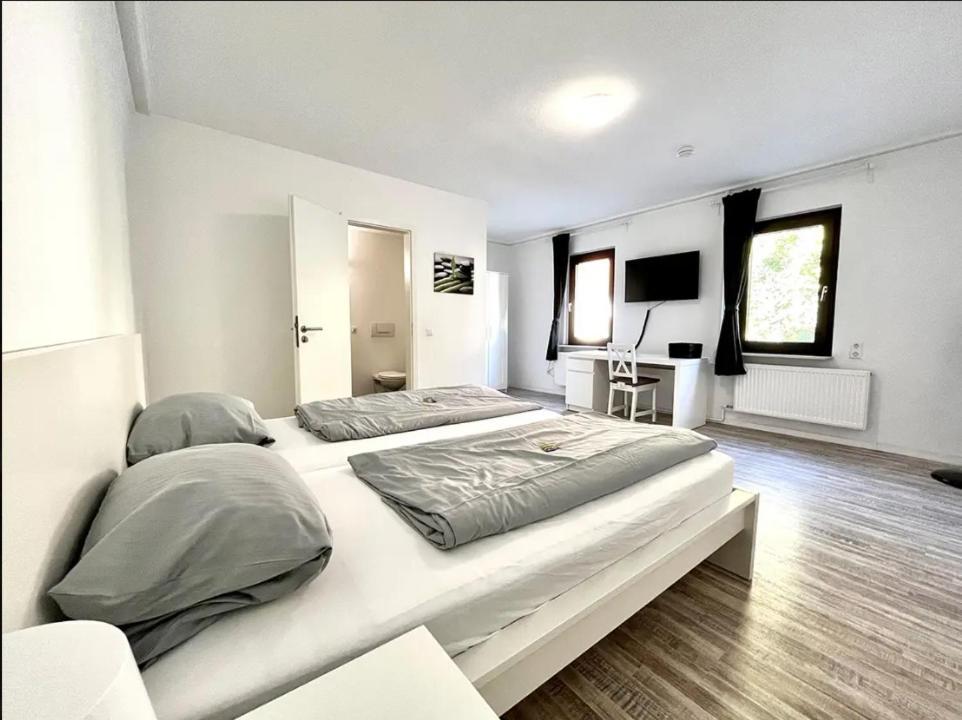 Aparthotel Peerless Dine Хайденхайм ан дер Бренц Екстериор снимка